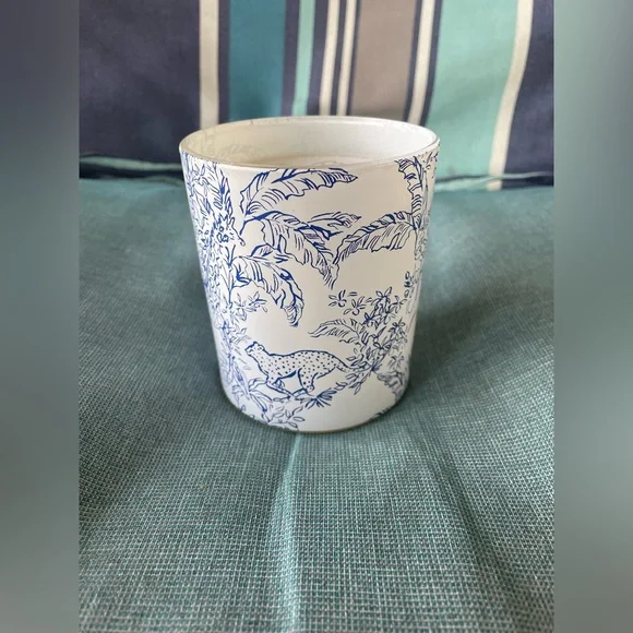 LILLY PULITZER 🔹Blue and White Decorative Candle Holder🔹 - Picture 1 of 2